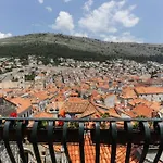 Old Town Princess Apartman *